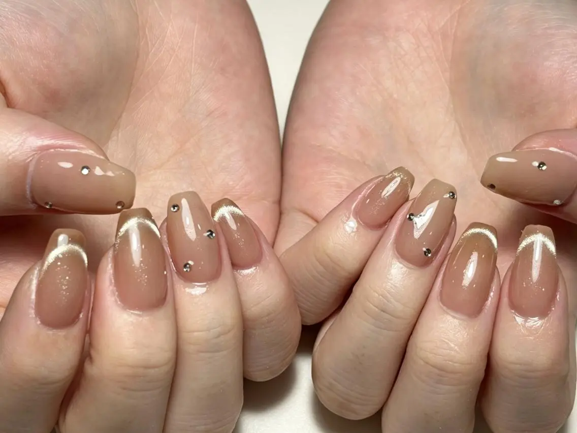 ミディアム ハンドネイル ハンドケア モナ nail salonのネイルデザイン