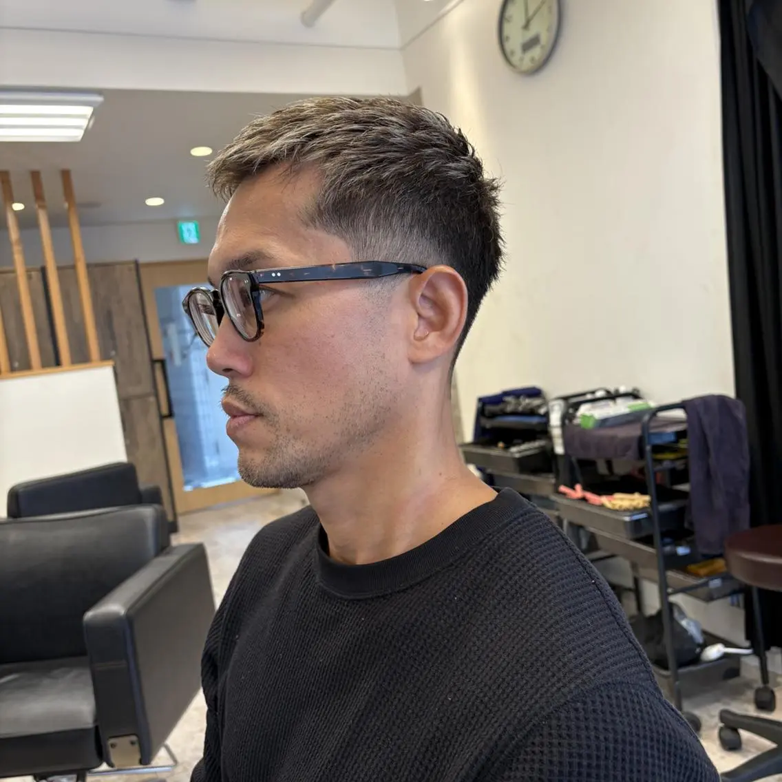 メンズ カラー フェードカット メンズメッシュ メンズベリーショート メッシュ シルバー 田渕 涼/メンズヘア特化のヘアスタイル