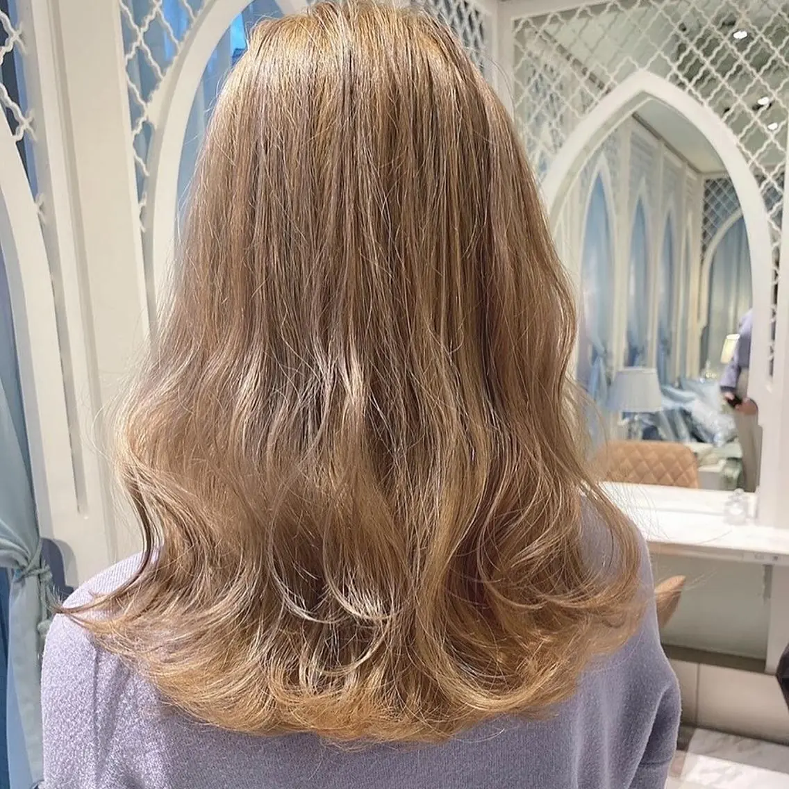 ミディアム カラー ベージュカラー 黒髪 ブリーチ ブルーカラー ブルーブラック カット ヘアカラー トリートメント 木屋元一/透明感 /前髪/レイヤーのヘアスタイル