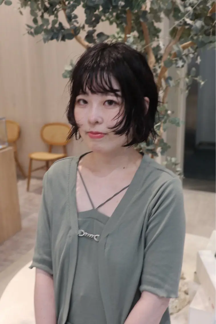 ミディアム パーマ ミディアムパーマ 顔周りカット レイヤーカット 小川 光のヘアスタイル