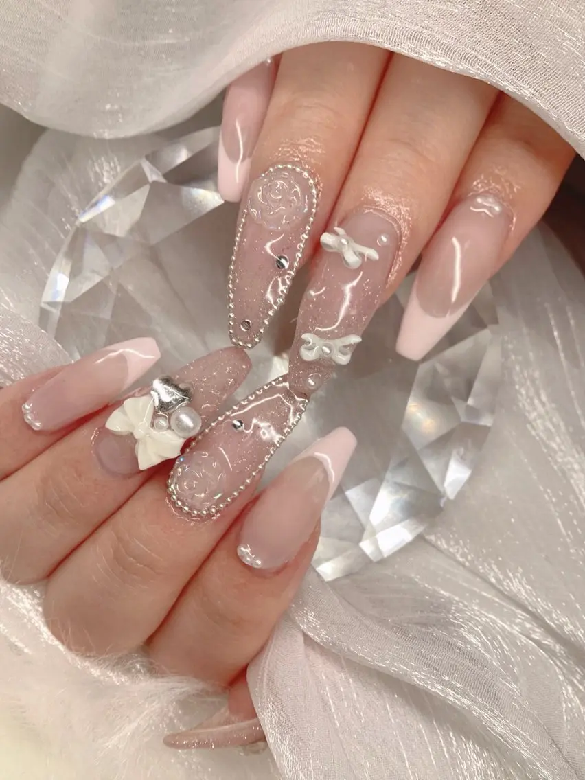 ネイル Lune Calmeのネイルデザイン