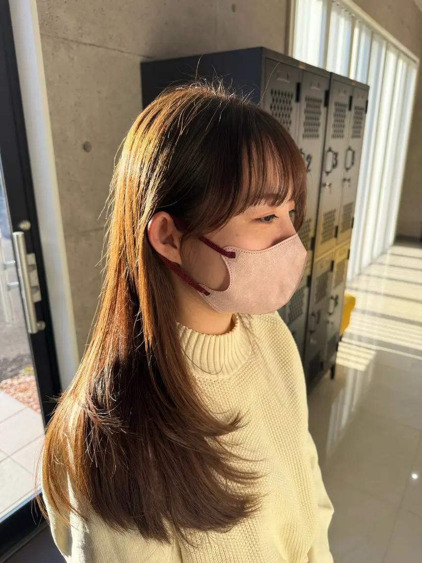 ロング カラー アッシュ ベージュカラー 顔周りカット 韓国風ヘア レイヤーカット カット ヘアカラー 廣瀬 愛のヘアスタイル
