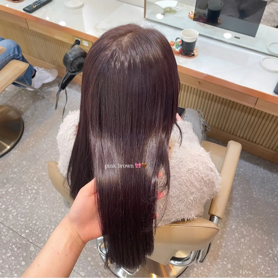 ロング カラー ブリーチ ブラウンカラー ブリーチなしカラー ピンクカラー ピンクブラウン 穴吹 涼のヘアスタイル