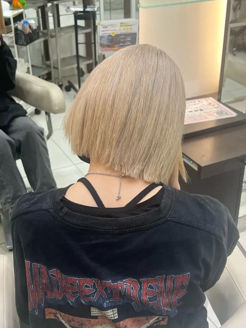 【人気No.1🤍】全頭ケアブリーチ+透明感カラー+カット+2stepTR🫧💫の写真