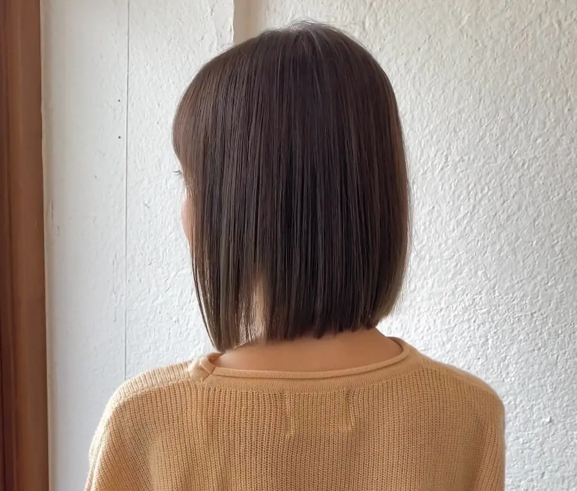 ミディアム ボブ 加藤 詩流のヘアスタイル