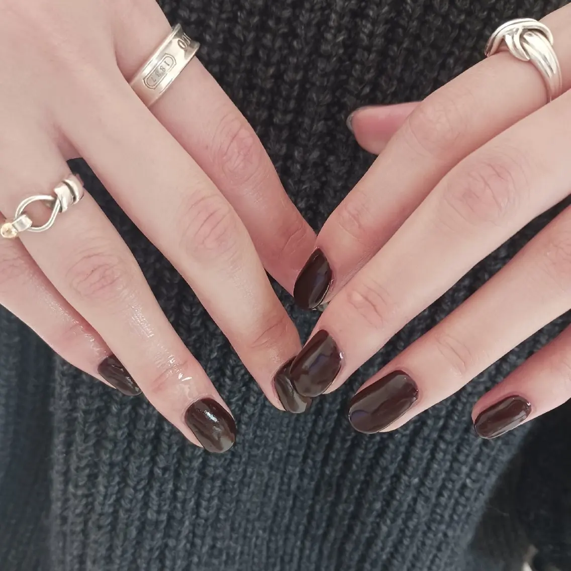 ネイル ボルドー ブラウン 持ち込み ワンカラーネイル 赤色 ハンドネイル owlnail /持込みデザイン専門のネイルデザイン