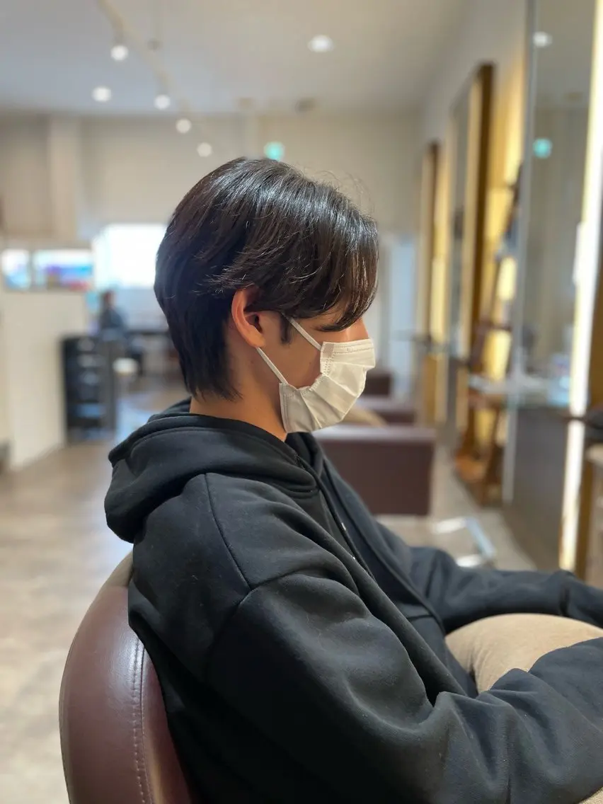 パーマ メンズ センターパート カルマパーマ メンズパーマ カット パーマ 片山 雄のヘアスタイル