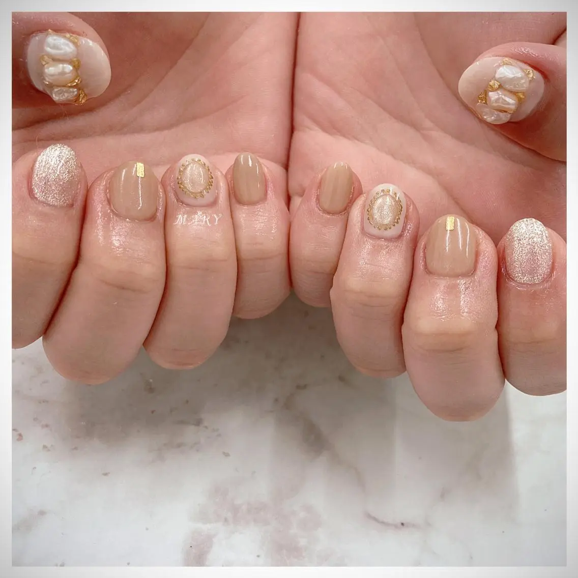 ネイル ニュアンスネイル ワンカラーネイル ホワイト ハンドネイル Mary nail .narumiのネイルデザイン