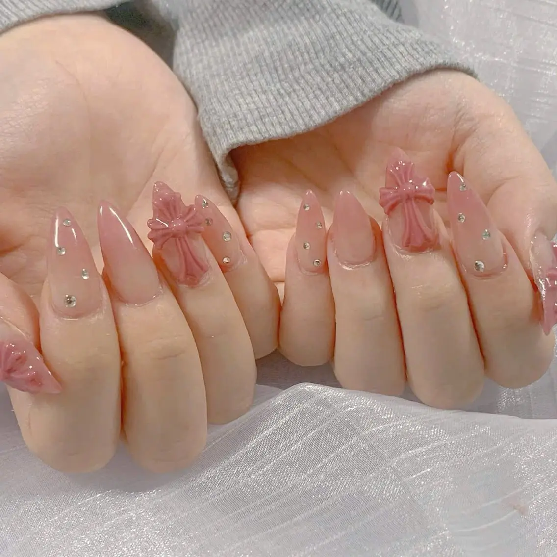 ネイル キラキラネイル マグネットネイル ぷっくりネイル 春ネイル ワンホンネイル ハンドネイル Candy Nailのネイルデザイン