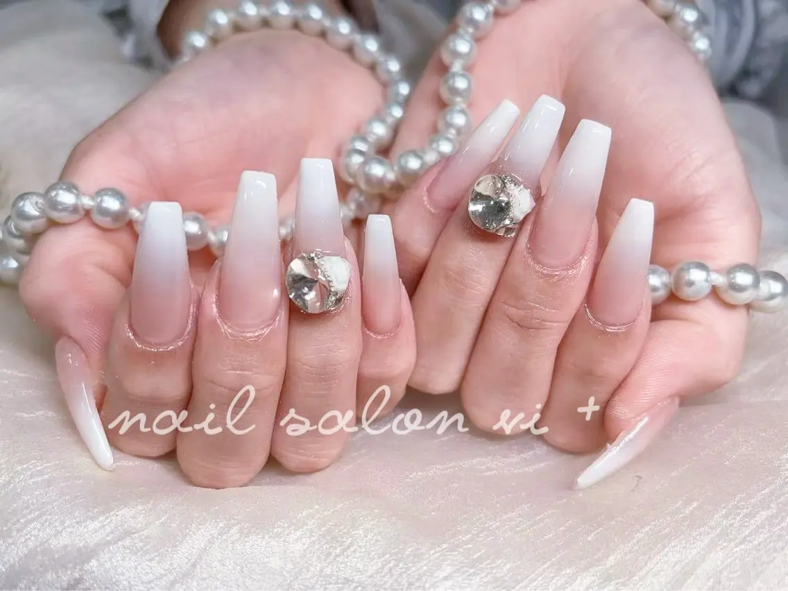 ネイル ハンドネイル ✨Nailsalon Vi+✨のネイルデザイン