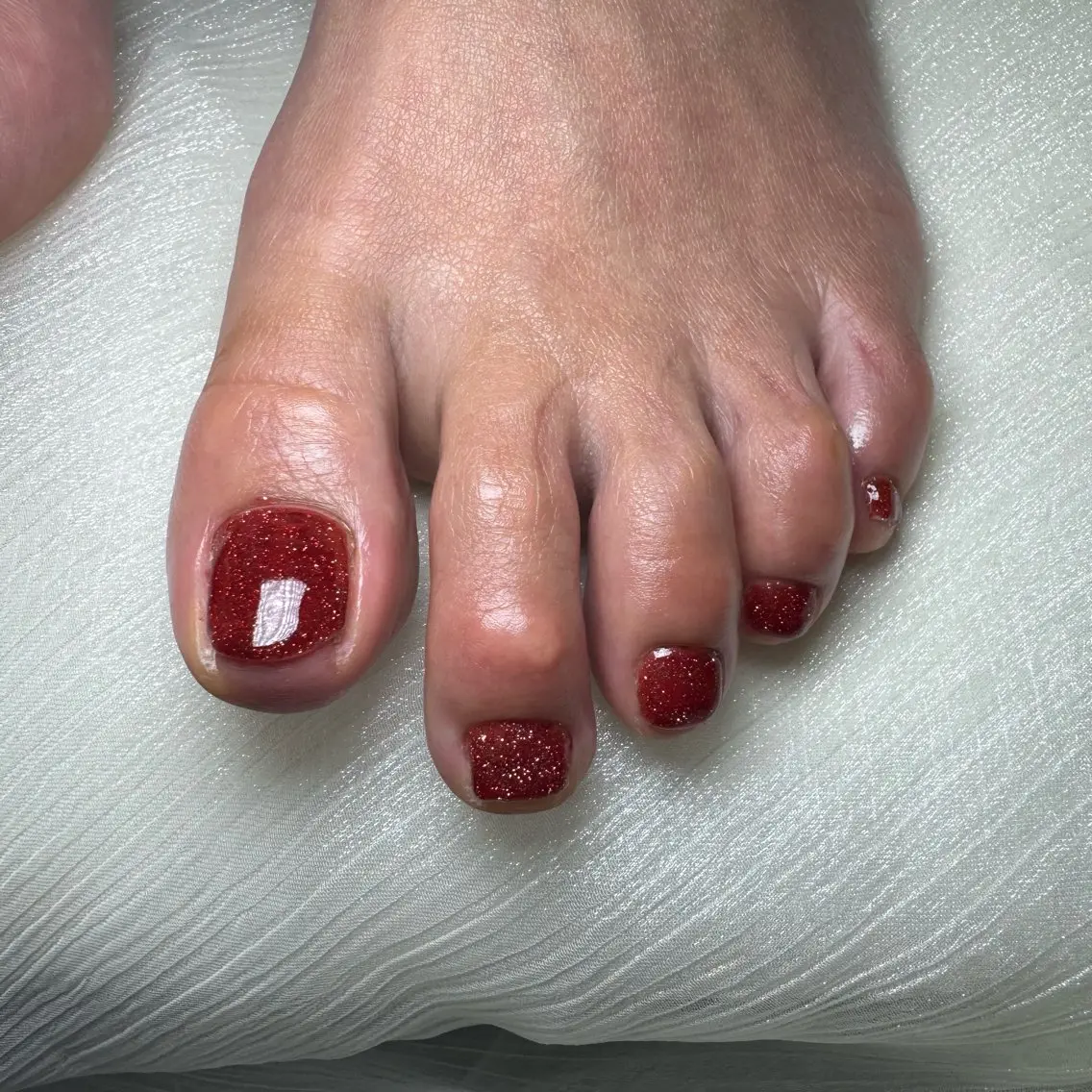 ネイル フットネイル 赤色 MYS nailbeautyのネイルデザイン