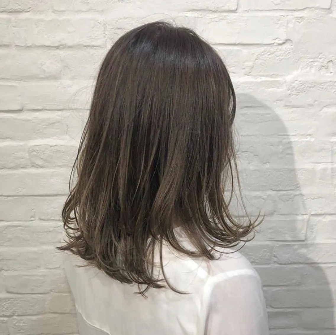 セミロング カラー ヘアアレンジ アッシュ 透明感カラー Sia中野新橋 『JUNYA』のヘアスタイル