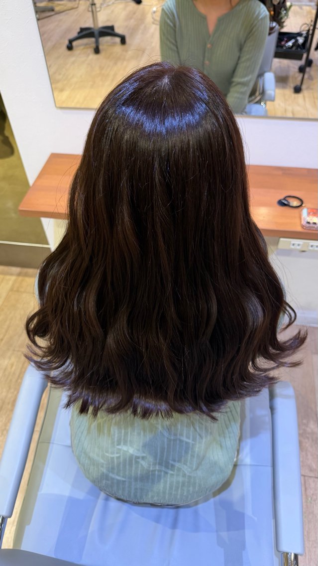 セミロング ヘアカラー 砂川 瑠菜のヘアスタイル