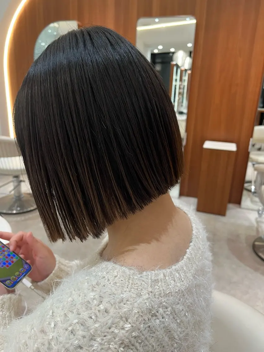 ショート 顔周りカット/ 透明感カラー/ユナのヘアスタイル