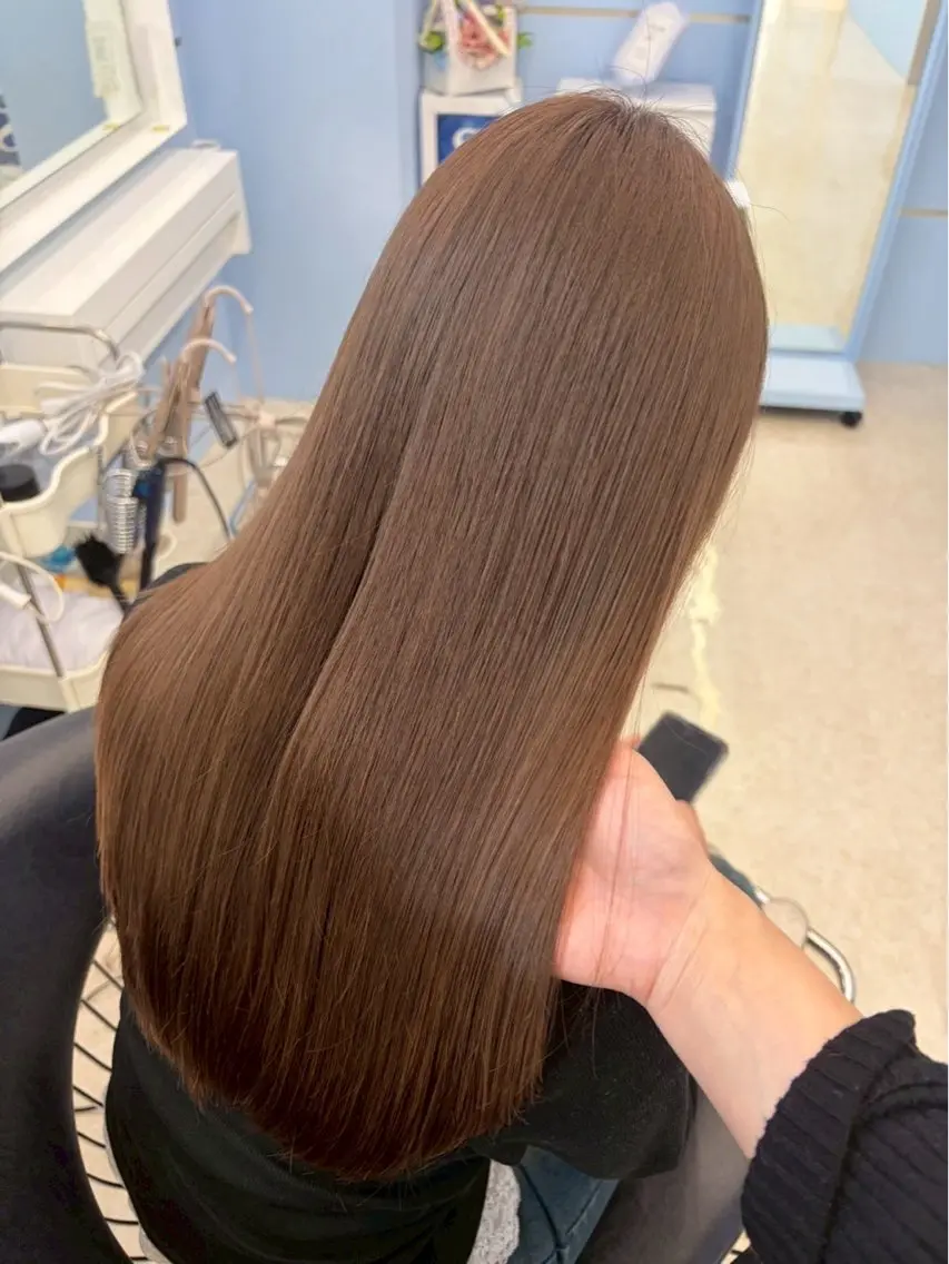 ロング トリートメント 🧡LANA/栄/ レイヤー/ラテカラーのヘアスタイル