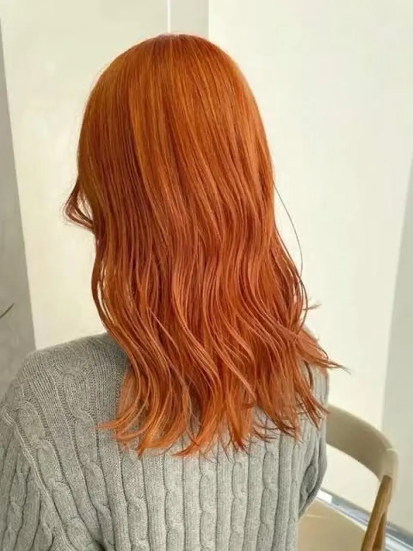 セミロング カラー 🤡暖色レイヤー 🤡みさきのヘアスタイル
