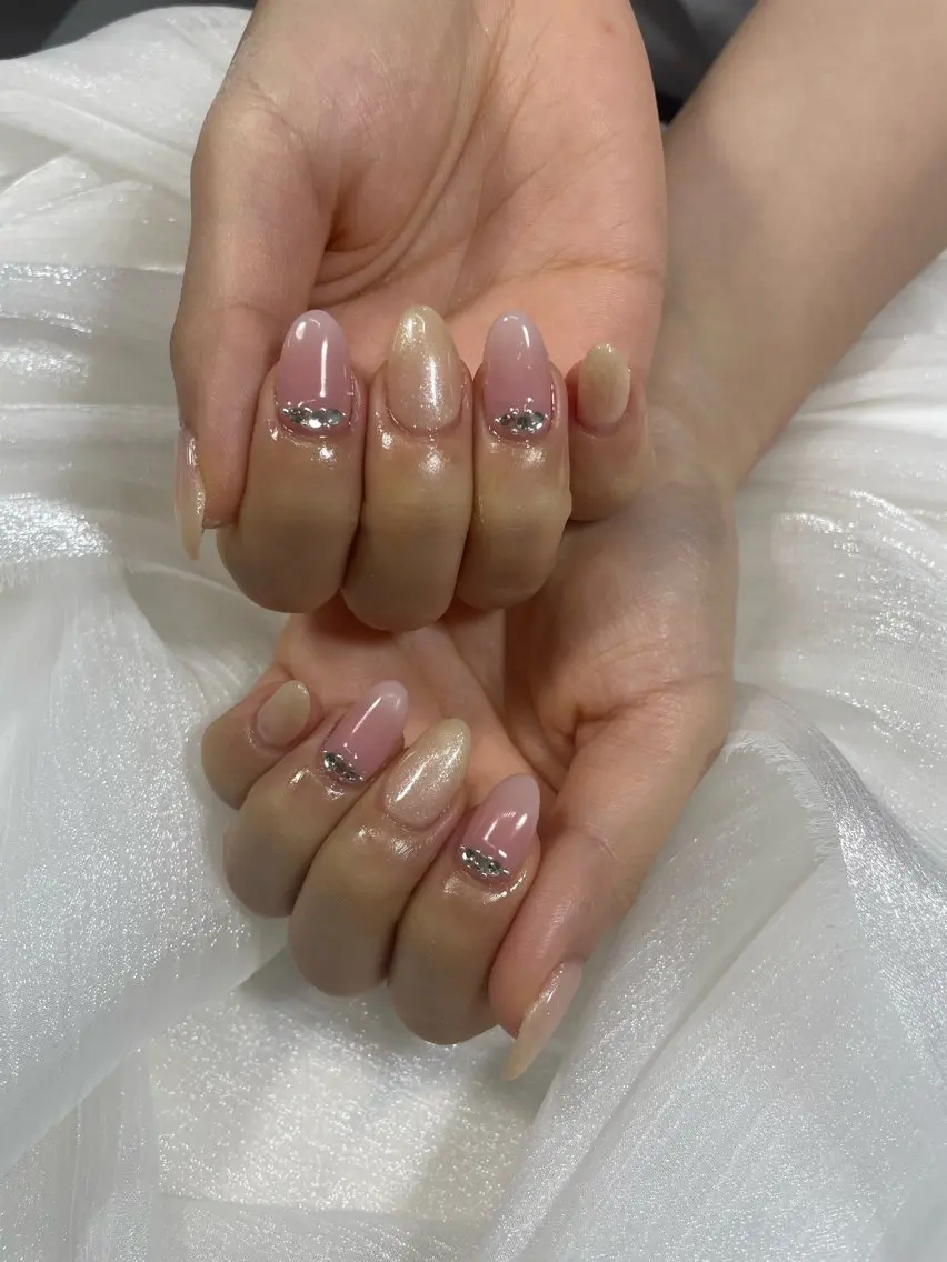 ネイル ゴールド ラメ(グリッター) ハンドネイル Knail COCOA🩵のネイルデザイン