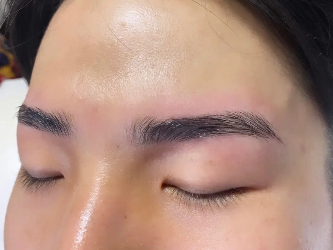 メンズ アイブロウ EYES YUNのマツエク・マツパデザイン