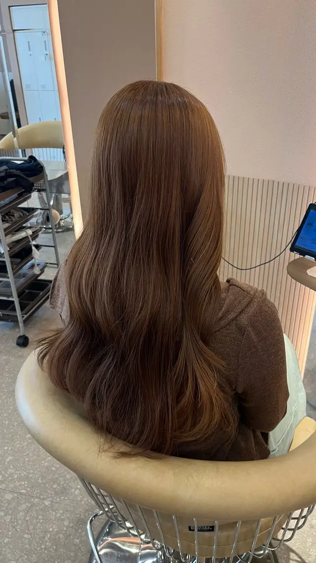 ロング カラー ヘアカラー トリートメント 💚 AKI 💚のヘアスタイル