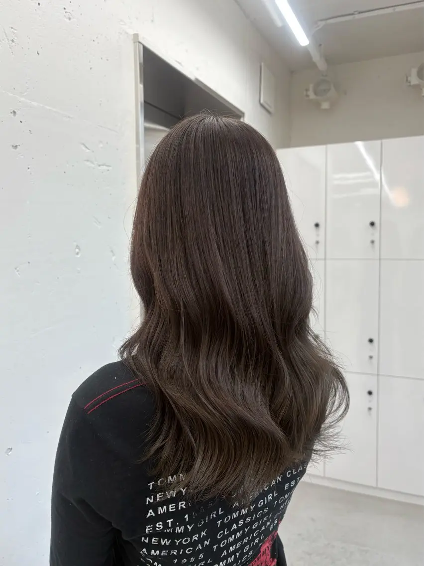 ロング カラー ベージュカラー ブリーチ 透明感カラー ブリーチなしカラー オリーブベージュ ヘアカラー 🌟ゆりあ🌟 JILLSTUDIOのヘアスタイル