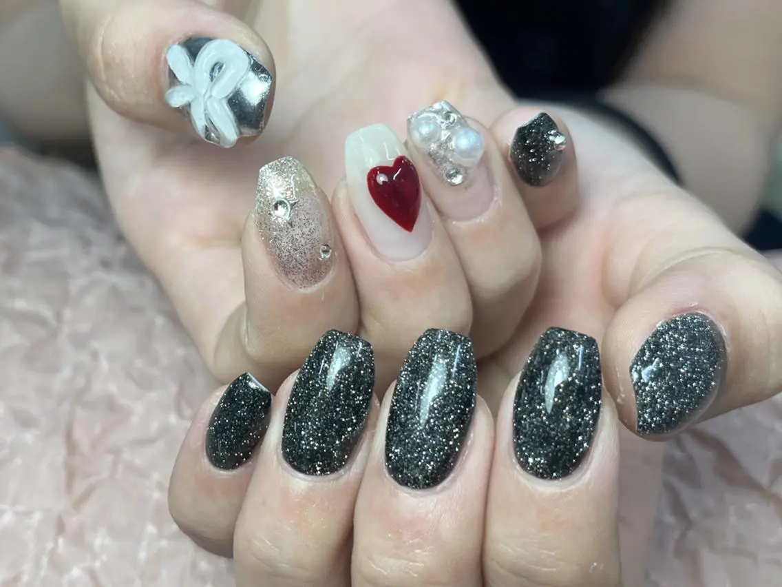 ネイル ハンドネイル ToliyDeliy ネイルサロンのネイルデザイン