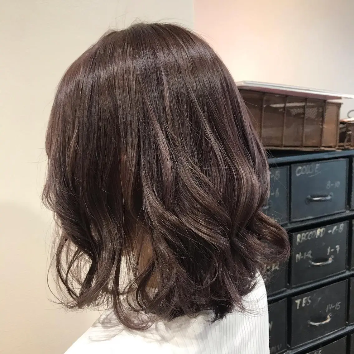 ミディアム KAREN🕊️ 大宮美容室のヘアスタイル