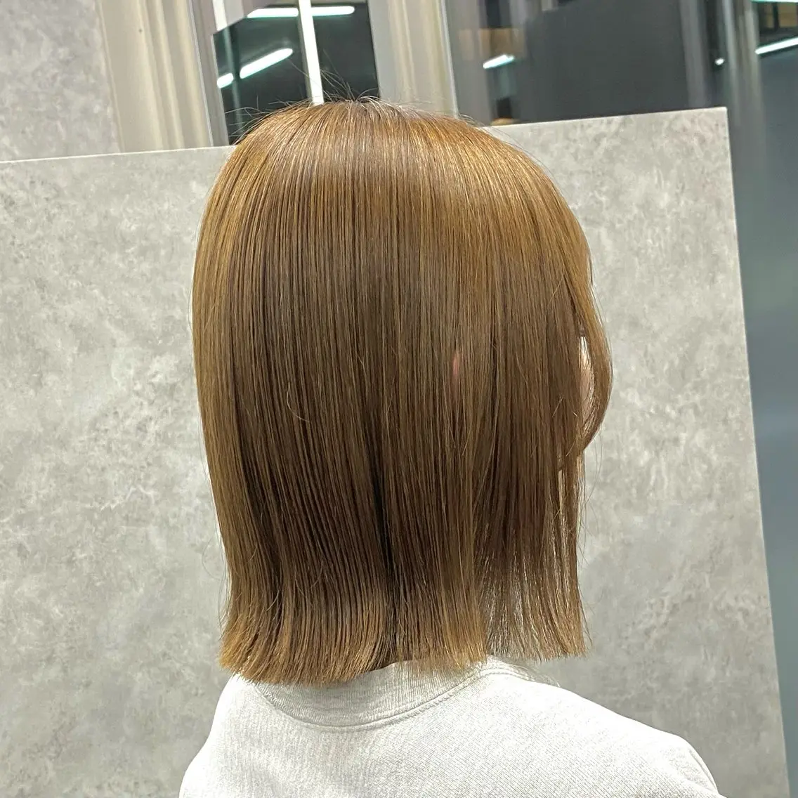 ショート カラー 切りっぱなしボブ ベージュカラー ブリーチ ハイトーンカラー ハイトーンベージュ カット トリートメント Forest. kanako🕊️のヘアスタイル