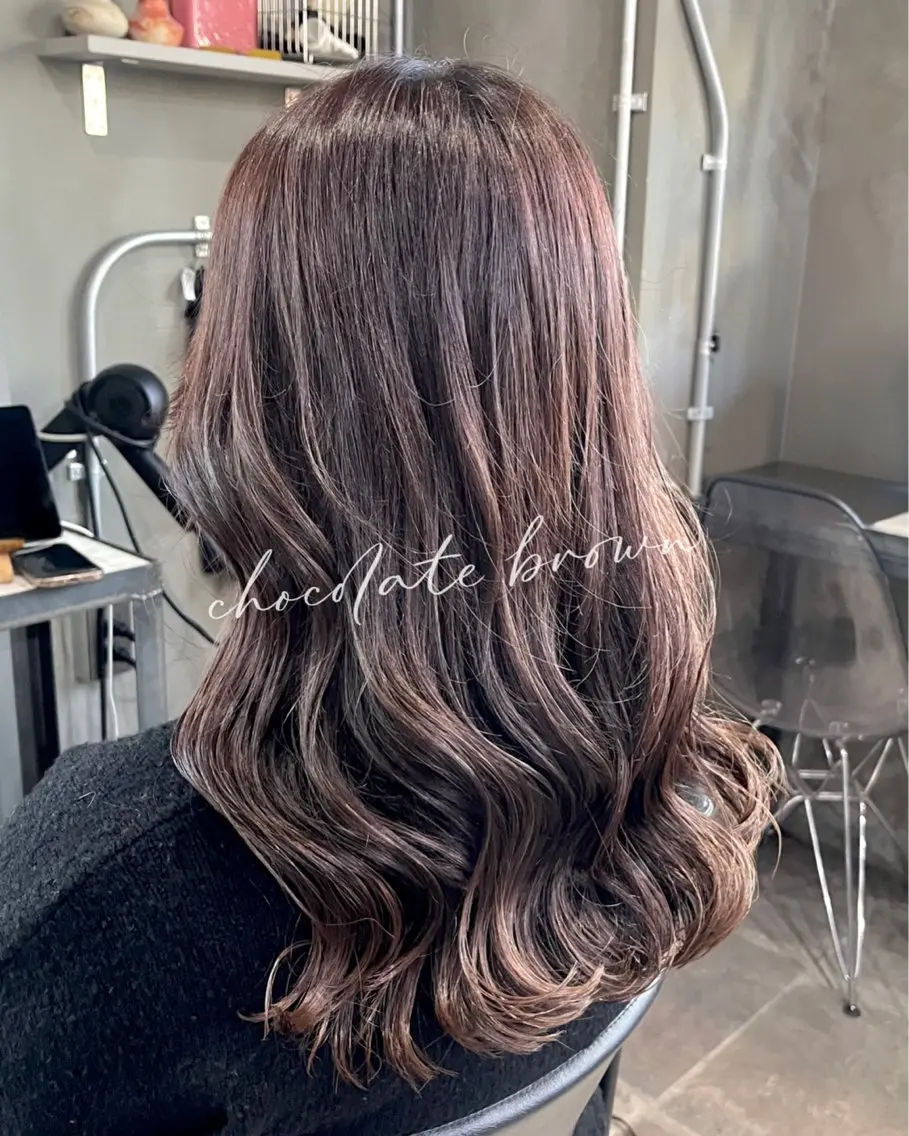 セミロング チョコレートブラウン 透明感♥韓国ヘア HINAのヘアスタイル