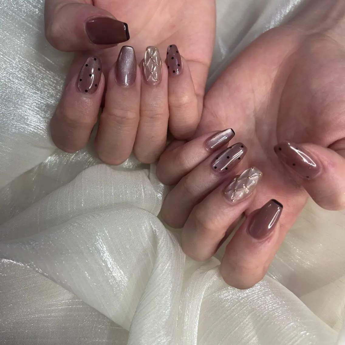 ネイル ハンドネイル 西岡 杏のネイルデザイン