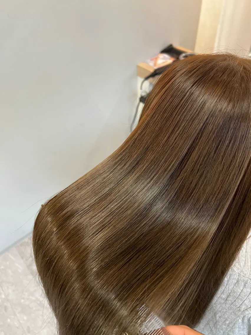 ロング 縮毛矯正 鈴木遥幾 艶髪特化美容師のヘアスタイル