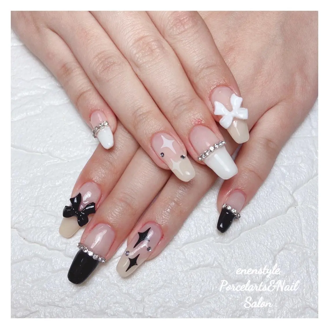 ミディアム ネイル 🐾enen style 🐾のネイルデザイン