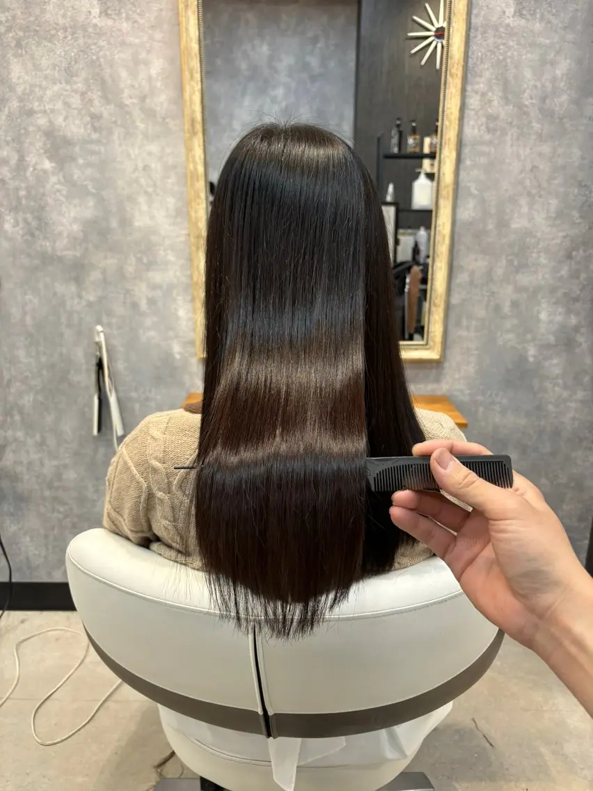 ロング カット ヘアカラー en Siena エンシエナのヘアスタイル