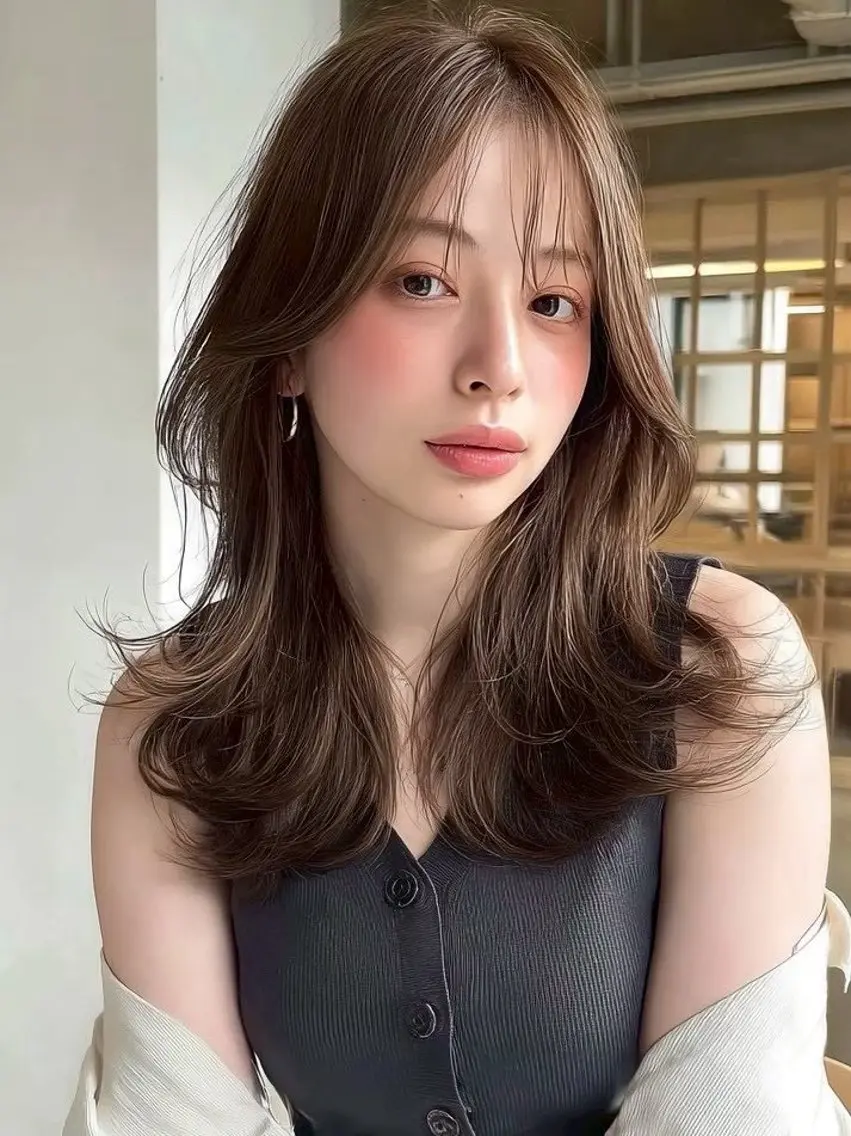 セミロング 🫧透明感艶カラー/ 美髪/みつのぶ🌻のヘアスタイル