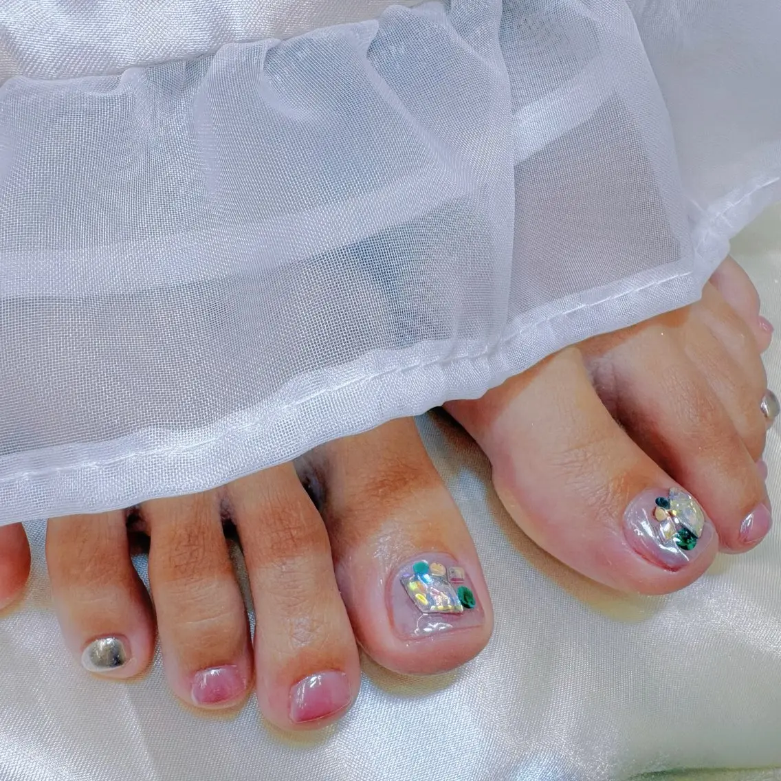 ネイル フットネイル ミラーネイル 持ち込み Ayu ‪ꕤ︎︎｡°⋆のネイルデザイン