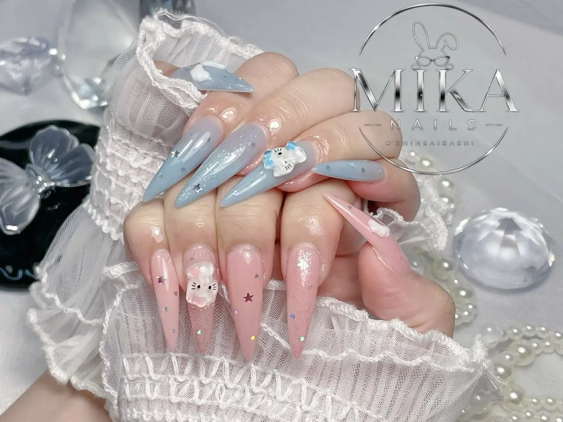 ネイル アートネイル チークネイル ドット フットネイル フレンチネイル ハンドネイル フットネイル 🌱Rina🎀 Mikaのネイルデザイン