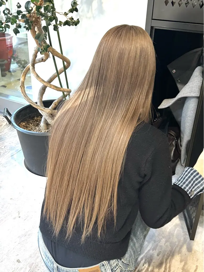 ロング ヘアカラー トリートメント ササキカズマ〻透明感 〻色落ち〻赤み消しのヘアスタイル