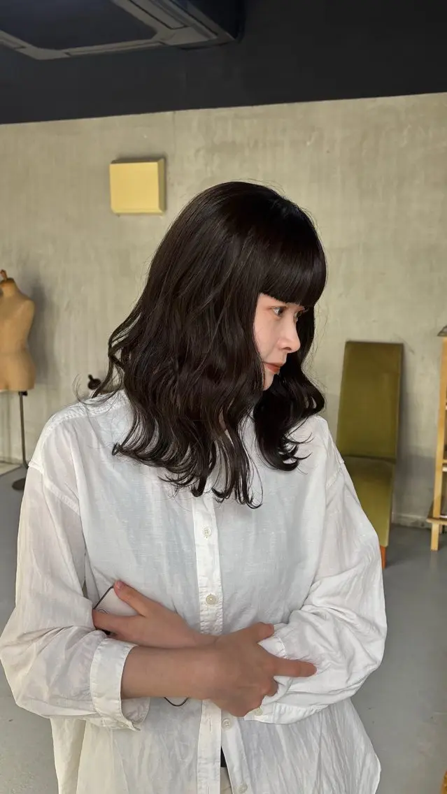 ミディアム カラー 透明感カラー 井上 愛梨のヘアスタイル