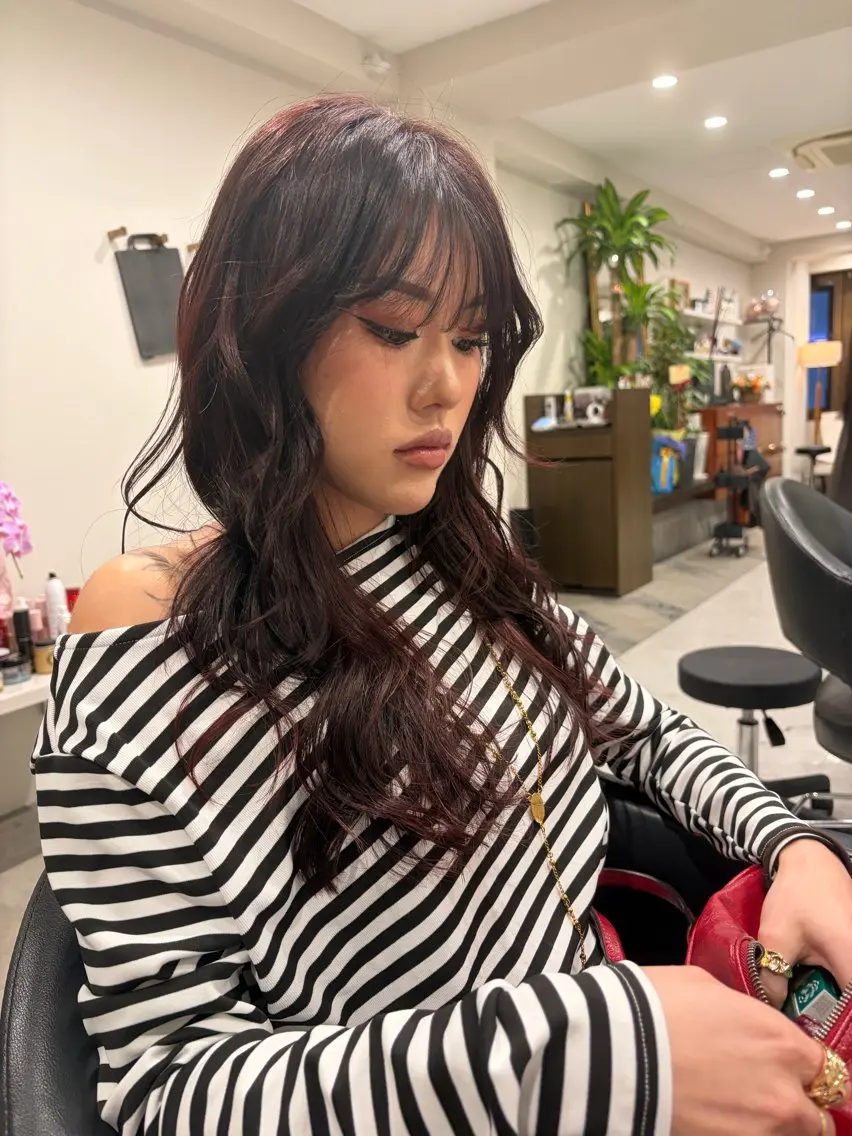 ロング くびれヘア 顔まわりレイヤー 顔周りカット 髪質改善 くびれレイヤー カット ヘアカラー トリートメント 銀座/髪質改善/ 艶カラー/岸田佳祐のヘアスタイル