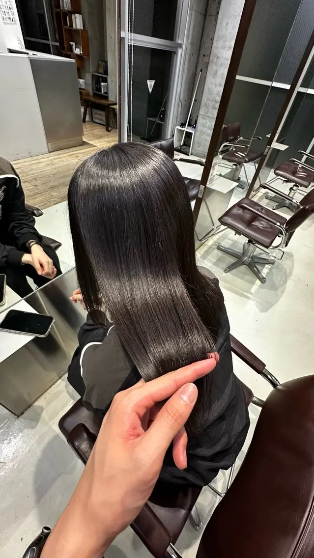 セミロング 縮毛矯正 縮毛矯正 fifth原宿 宮部蓮のヘアスタイル