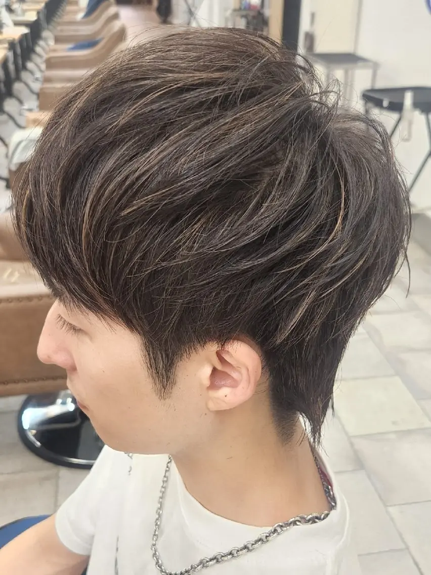 ショート カラー メンズ メンズハイライト ハイライトカラー ハイライト 🌟あかり🌟 #Sign hairのヘアスタイル