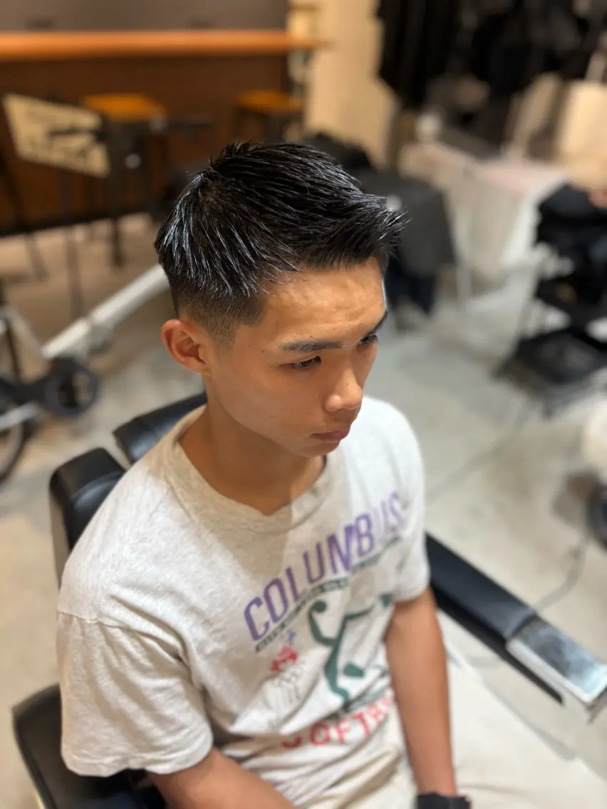 ショート 大塚 真聖のヘアスタイル