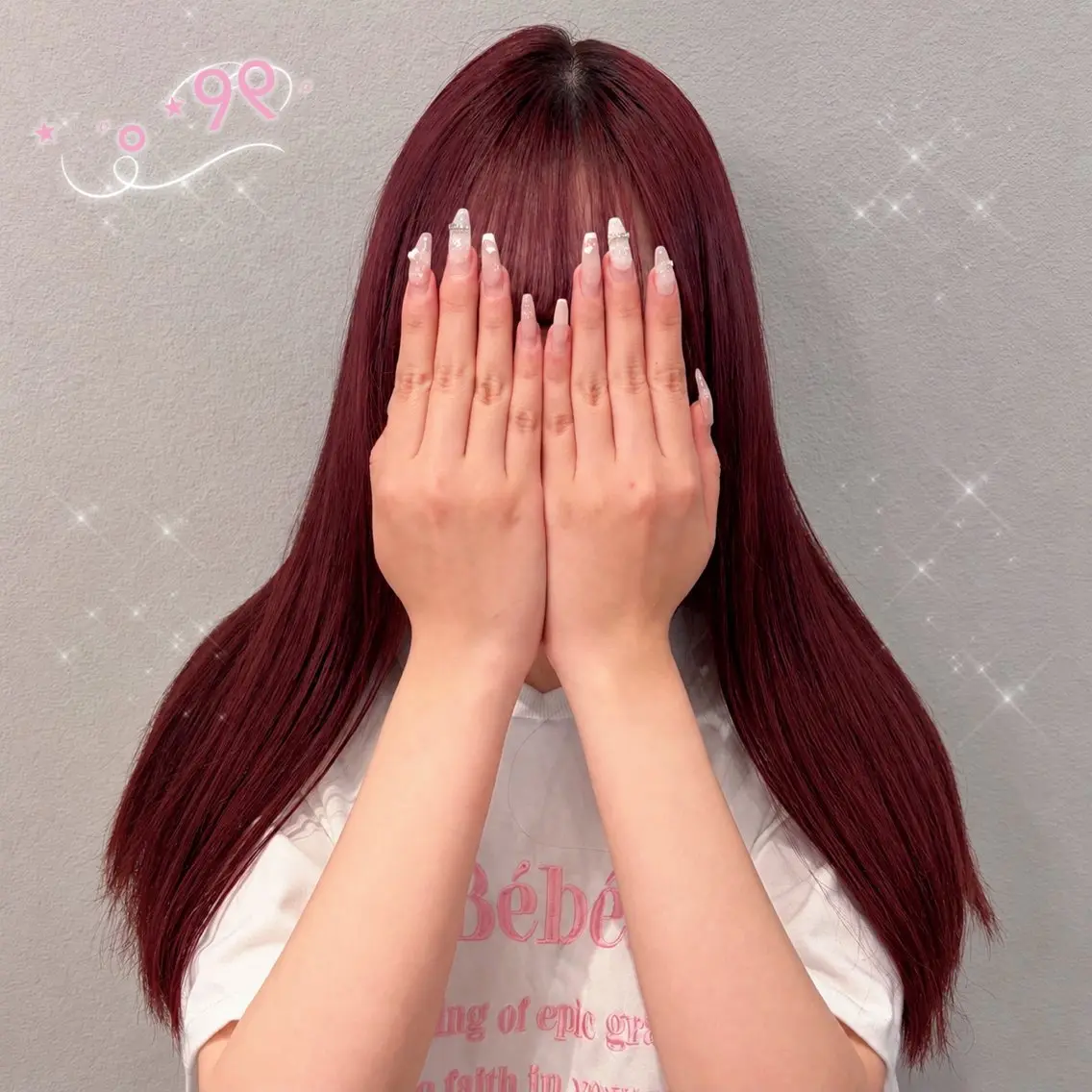 ロング カラー ブリーチ カシス レッドカラー カット ヘアカラー 顔周り/ガーリー /ヘアメ/あつはのヘアスタイル