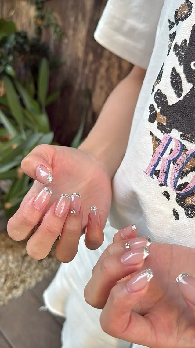 ネイル フラッシュネイル フラッシュマグ フットネイル フレンチネイル 韓国ネイル ハンドネイル SAKU nail 作島茜のネイルデザイン