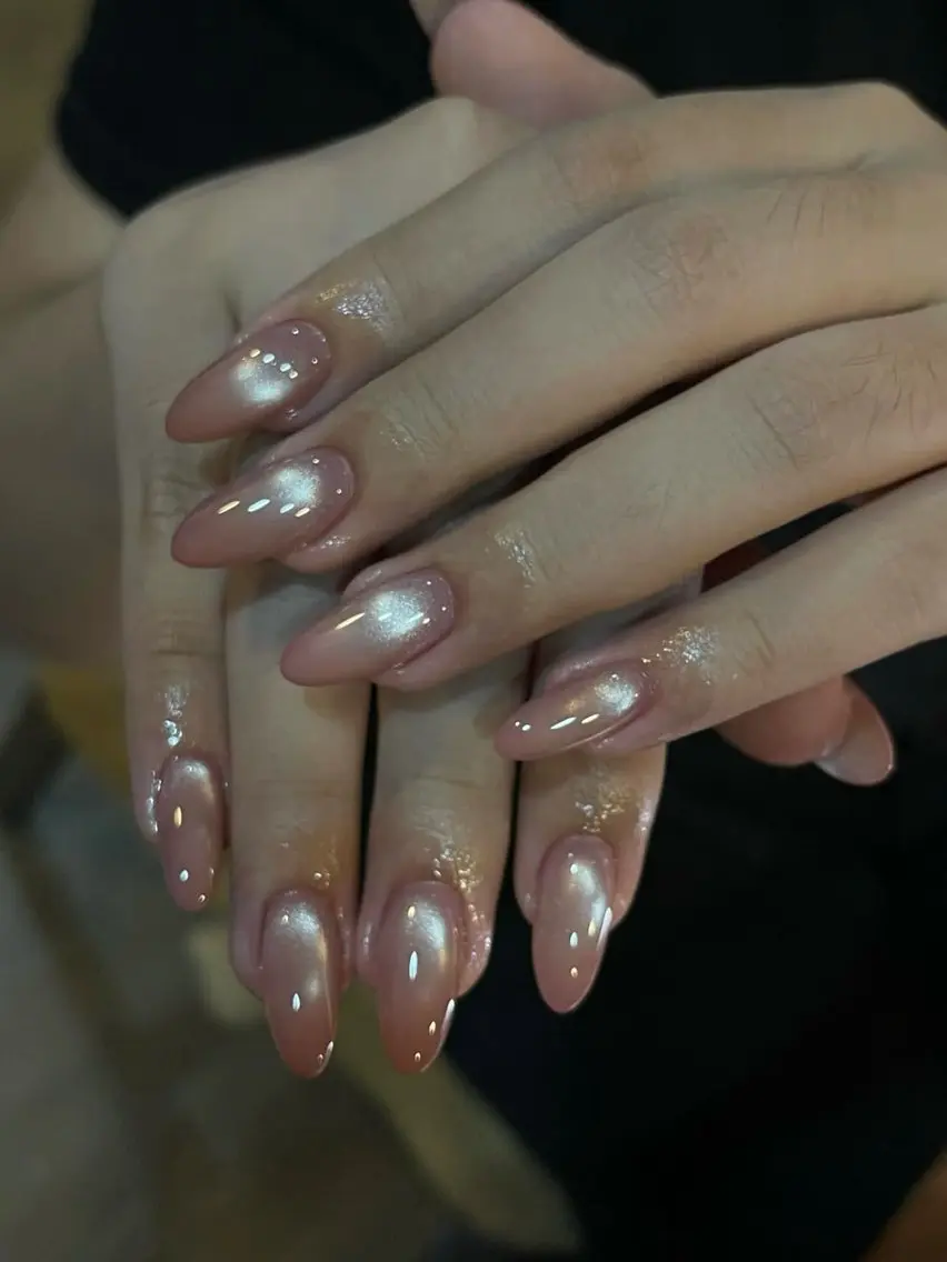ネイル チークネイル ドット フレンチネイル グラデーション 韓国ネイル ハンドネイル Minette nailrinrinのネイルデザイン
