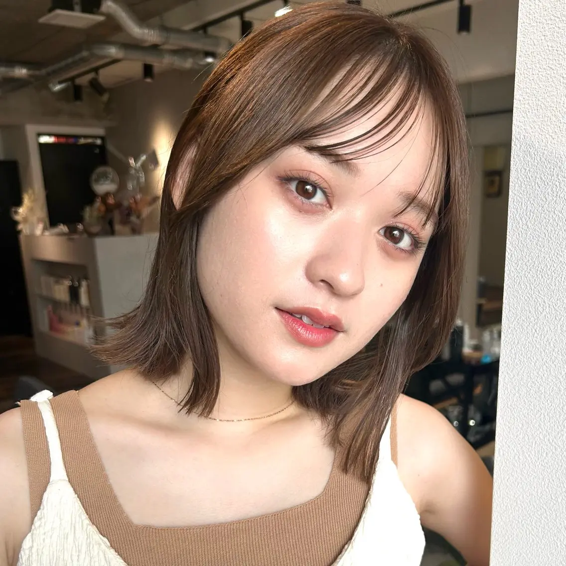 ミディアム ボブレイヤー ボブ くびれヘア レイヤーカット 外ハネヘア カット ヘアカラー ヘアセット/透明感 カラー/MIHO♡のヘアスタイル