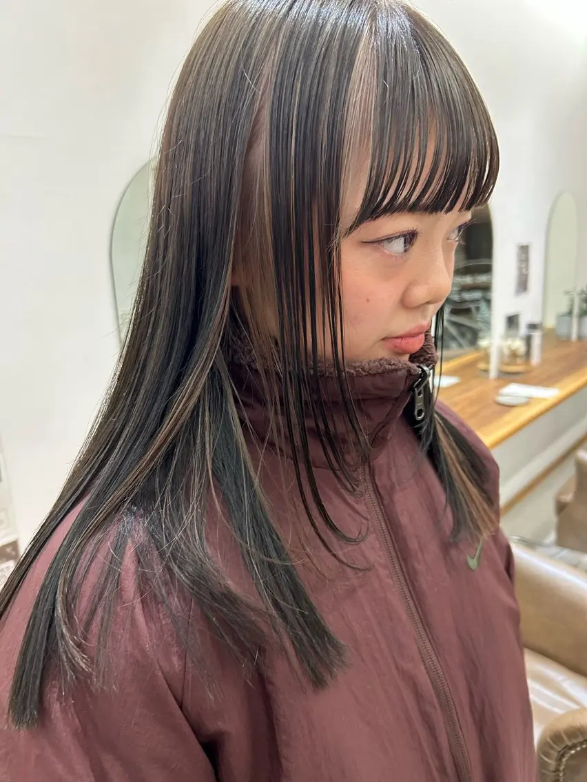 ミディアム カラー パーマ ヘアアレンジ デザインカラー/ボブ ブリーチカラー/ユリのヘアスタイル