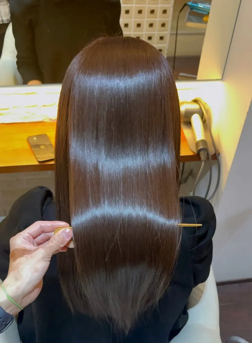 ロング 髪質改善 縮毛矯正 トリートメント CoCooN TAKUMAのヘアスタイル