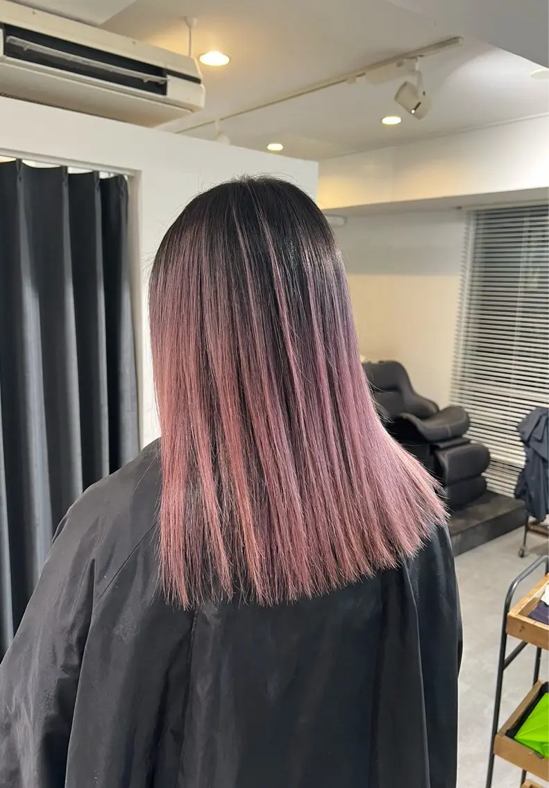 ミディアム カラー バレイヤージュ ベージュカラー ピンクカラー ピンクベージュ レイヤーカット 指名数No.1 /NAOYAのヘアスタイル