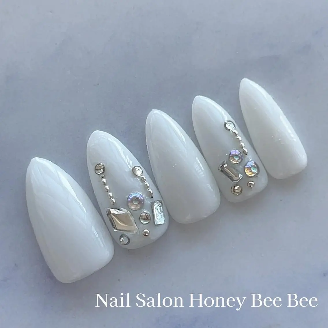 ネイル Nail salon Honey Beeのネイルデザイン