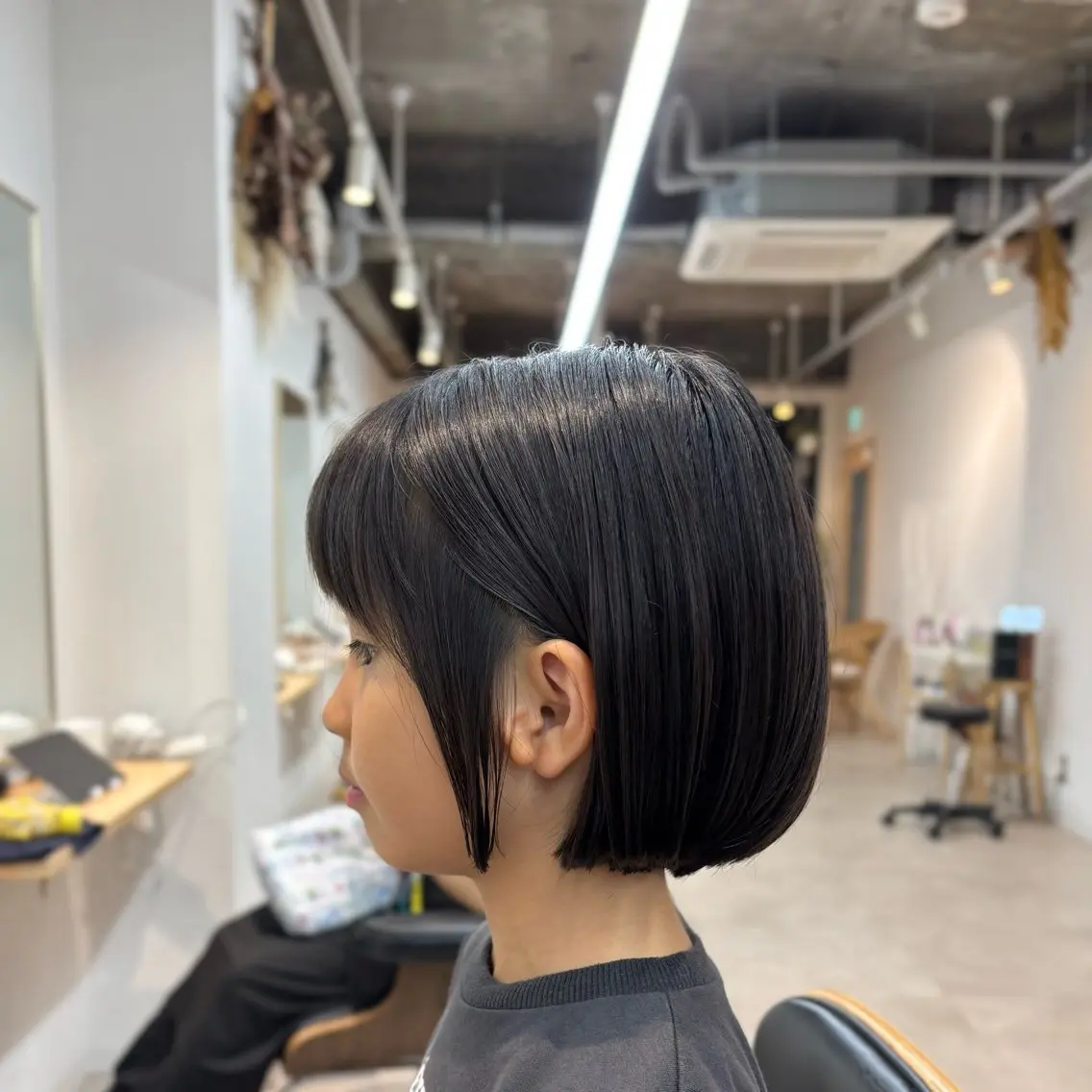 ショート カット 🫧透明感/レイヤー /縮毛矯正/うみ🌟のヘアスタイル